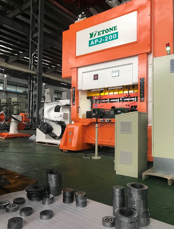 Presse à grande vitesse à noyau de moteur, machine d'estampage, presse électrique